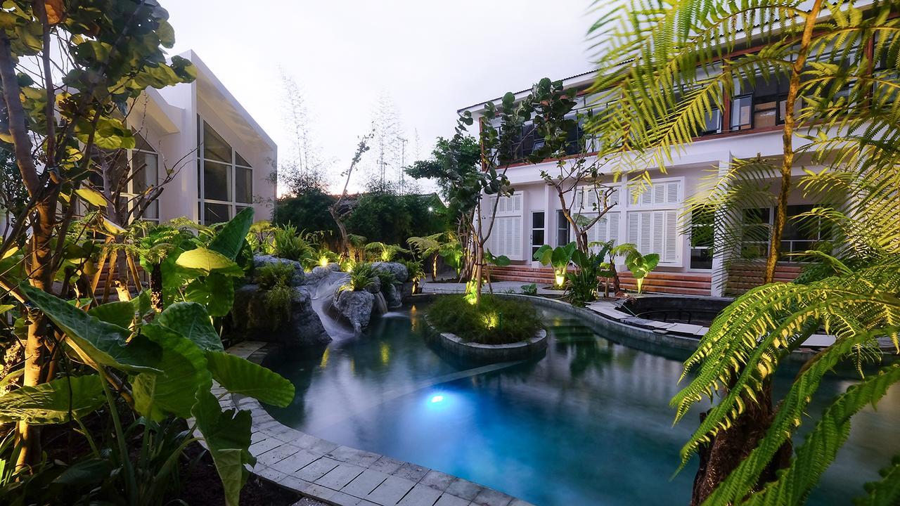 Hotel Yats Colony Jogyakarta Zewnętrze zdjęcie